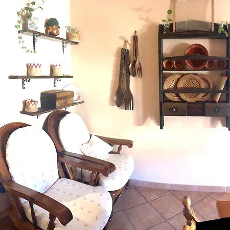 La Gioiosa Apartment Боза Екстериор снимка